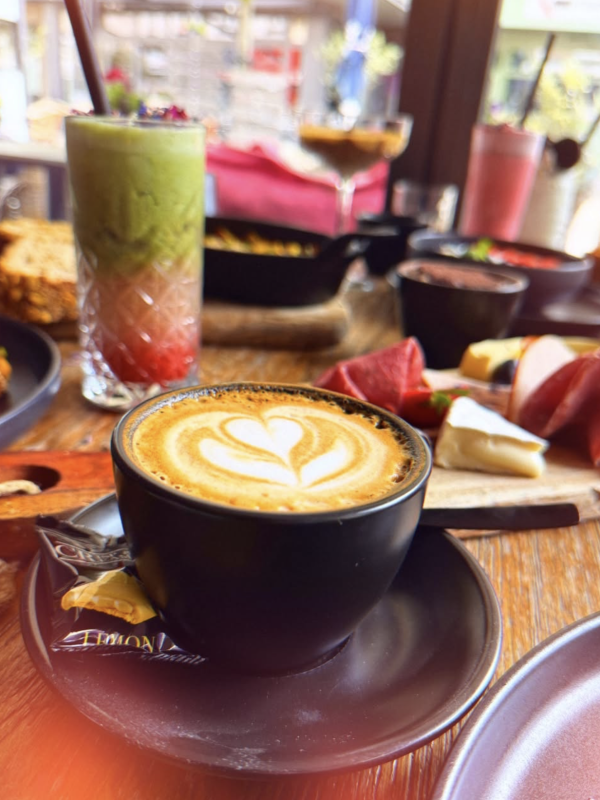 Bildschirmfoto 2025-06-17 um 22.58.39